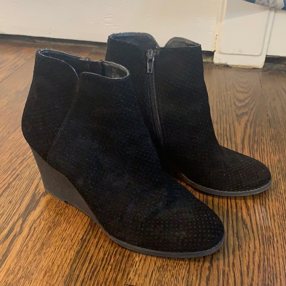 Susina Wedges
